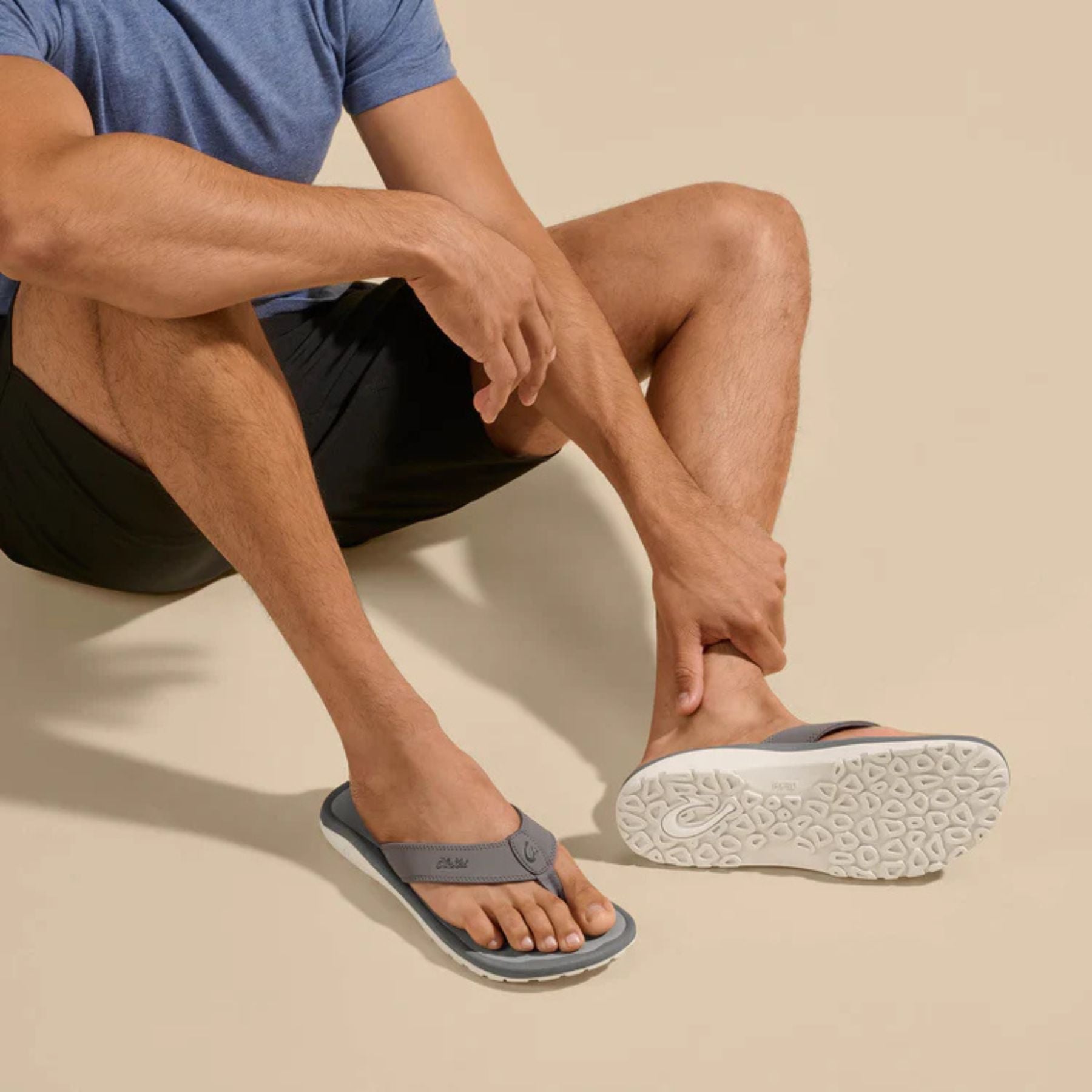 Olukai Ohana Men's Sandals  - GRAPHITE