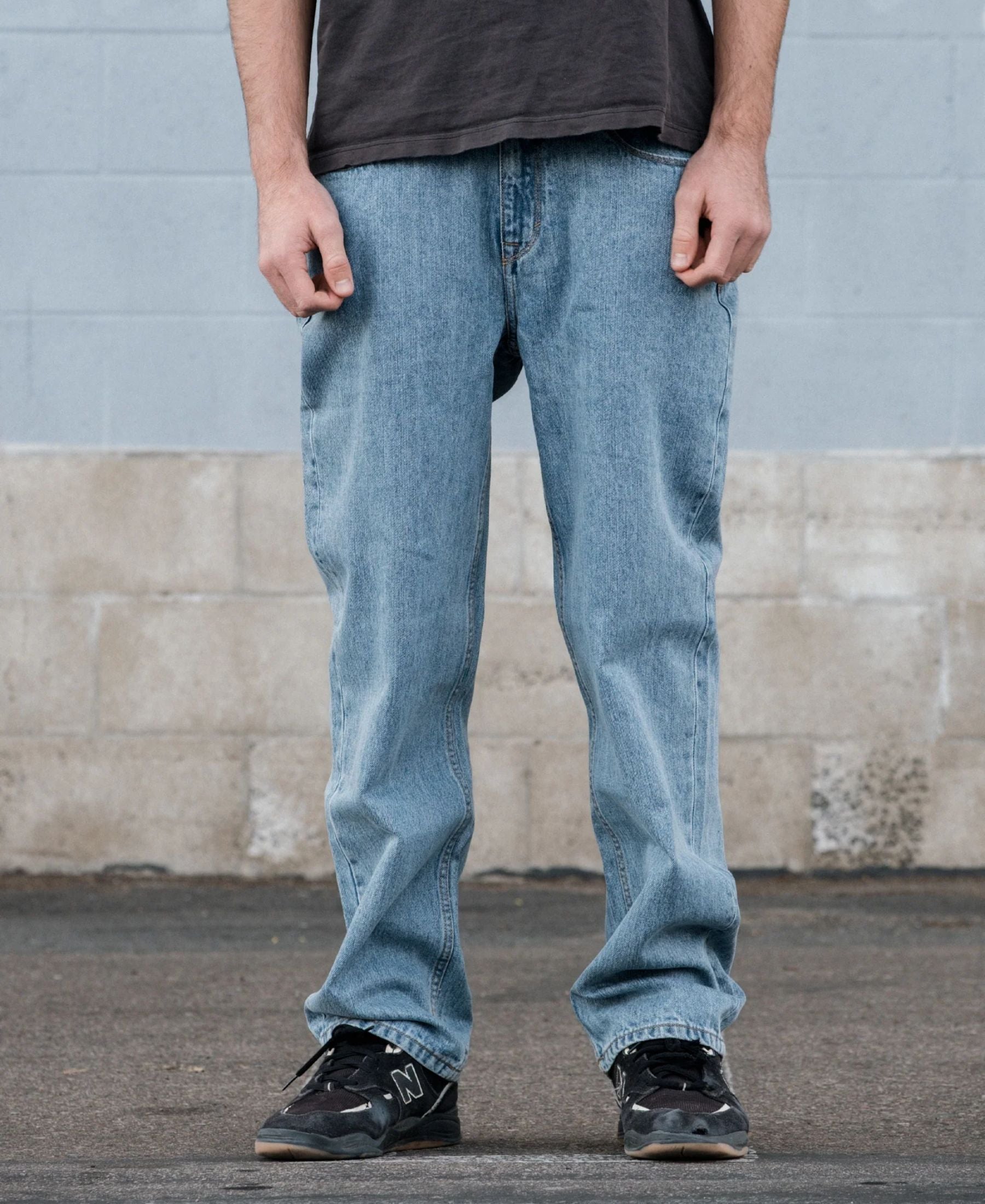 Vissla Let Loose 5 Pocket Jean - Seven Year Wash
