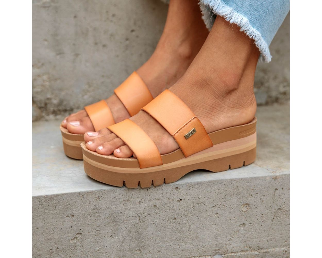 Reef Cushion Vista Higher Women's Natural / 9