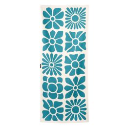 Nomadix Original Towel: Big Flowers